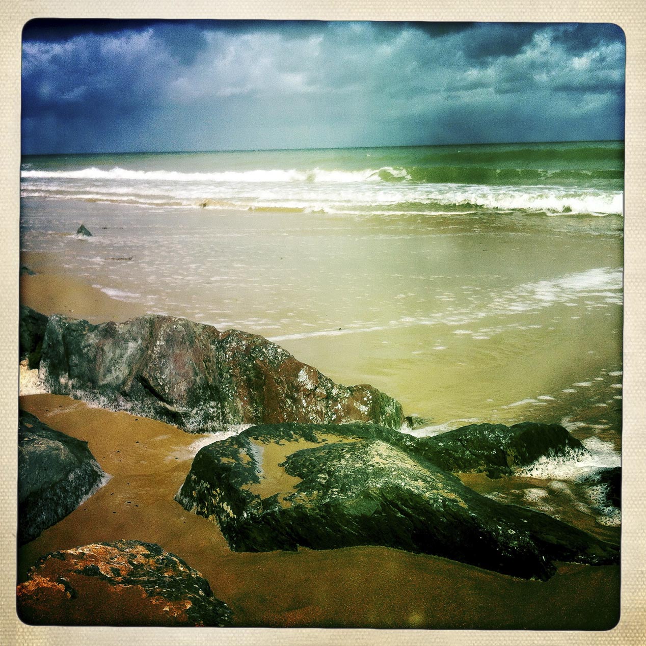 Omaha beach (high tide) © Matteo Brogi